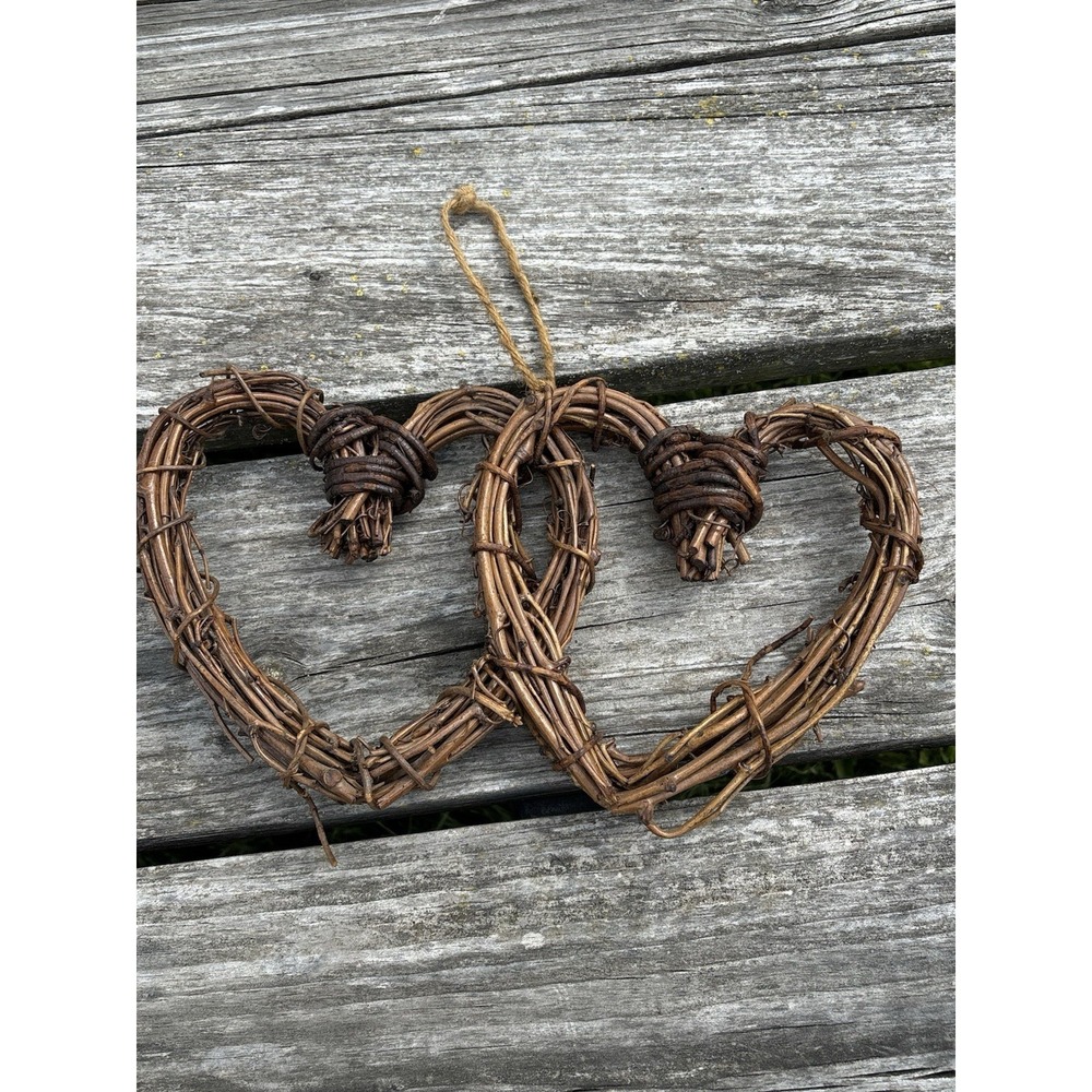 Double Heart Grapevine Wreath 13.5 in x 9 in Farmhouse Country Living Decor